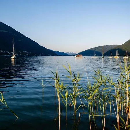 Landskron Am Ossiachersee Apartment